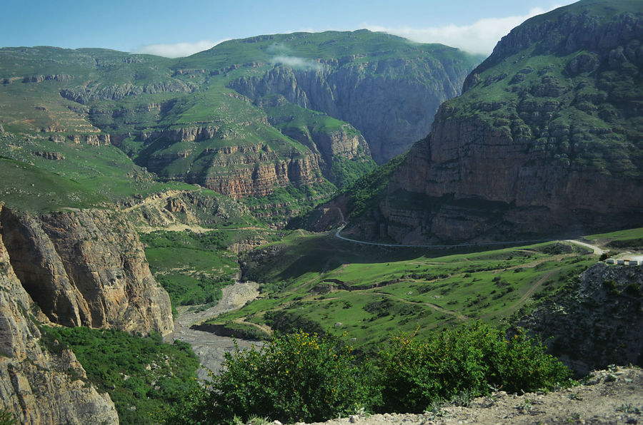 То горы обступят со всех сторон.. Хыналыг, Азербайджан