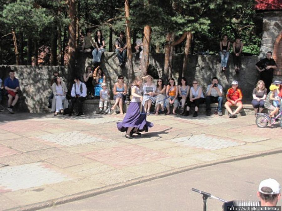 Фолк-фестиваль в лицах Сосновый Бор, Россия