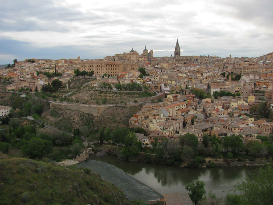 Здесь и дальше панорамы города. Не смог выбрать, какие фото редактировать и оставил все :) Толедо, Испания