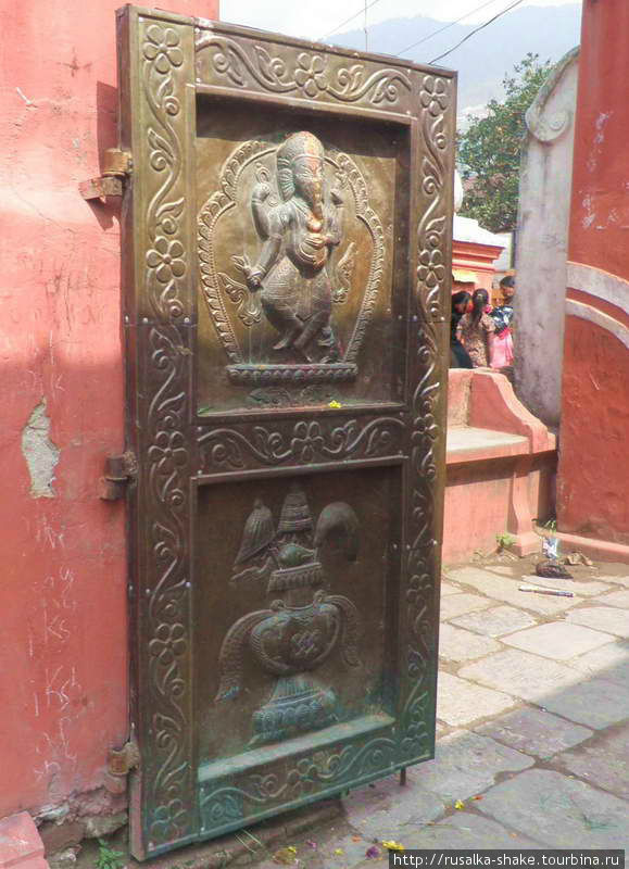 Будханилакантха Чангу-Нароян, Непал