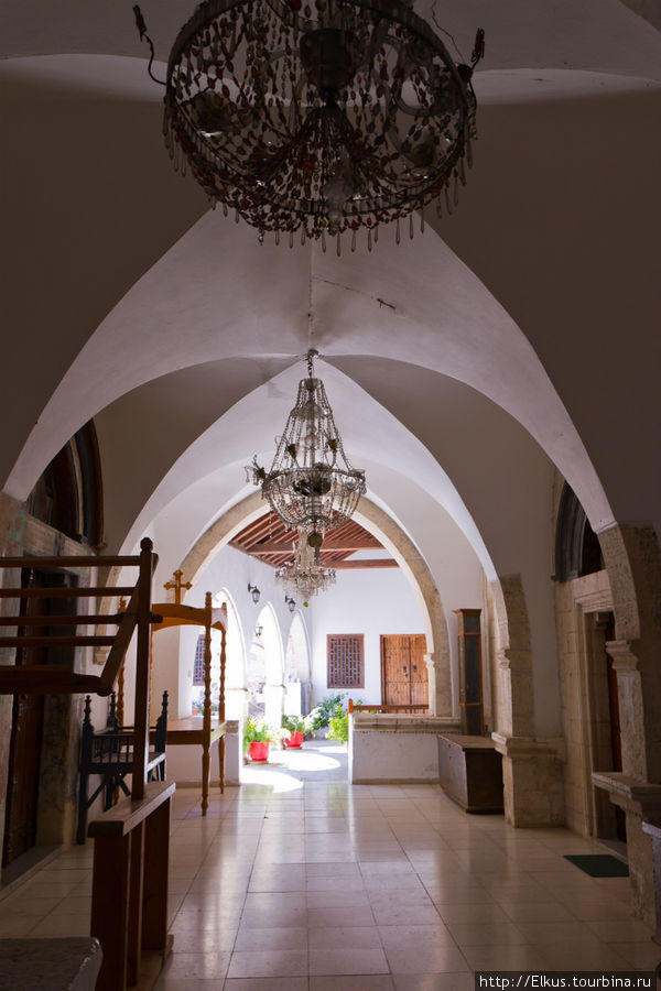 Монастырь Хрисороятисса Район Пафос, Кипр