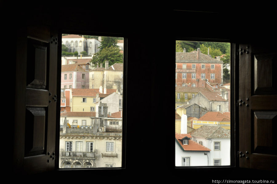 вид из окна королевского дворца в Синтре Регион Мадейра, Португалия
