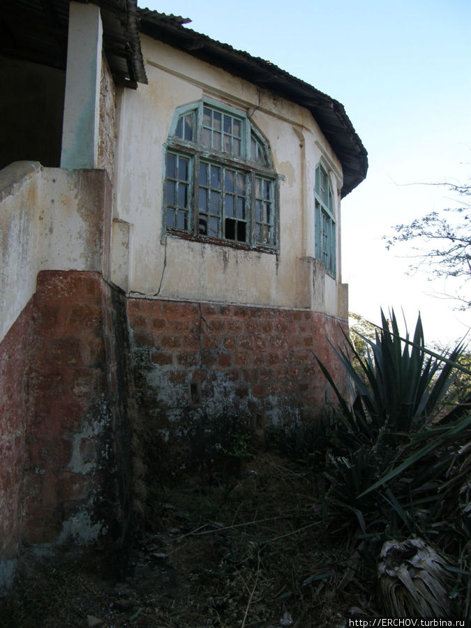 Особняк губернатора и дом приёмов Далаба, Гвинея