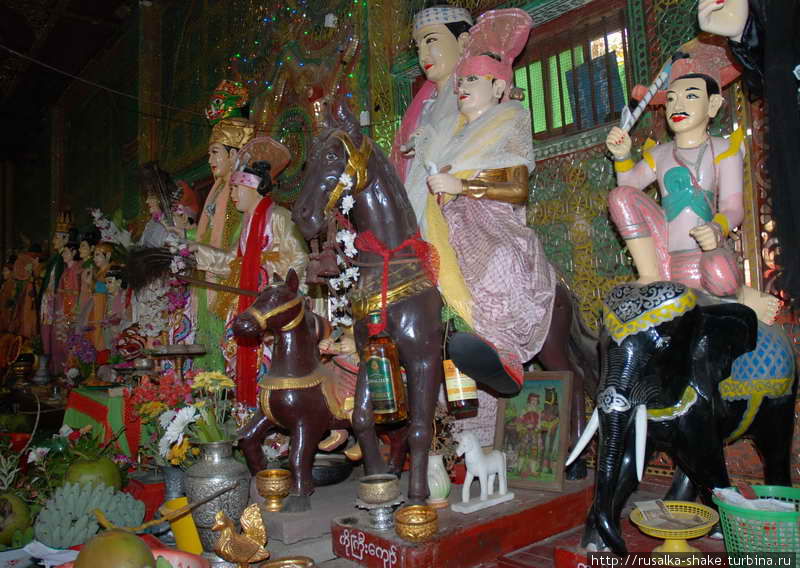 Мэ вана - женский демон Баган, Мьянма