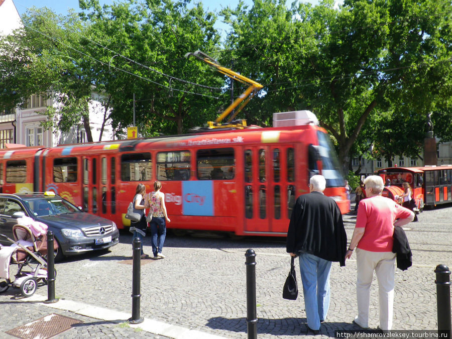 А жители дождались трамвай Братислава, Словакия