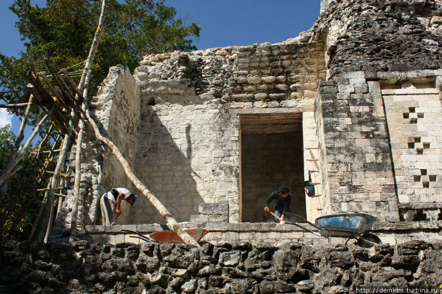 Дом открытого рта змеи Чиканна, Мексика