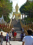 Паттайя. Будда Луанг Пхо Яй в храме Пхра Яй.
