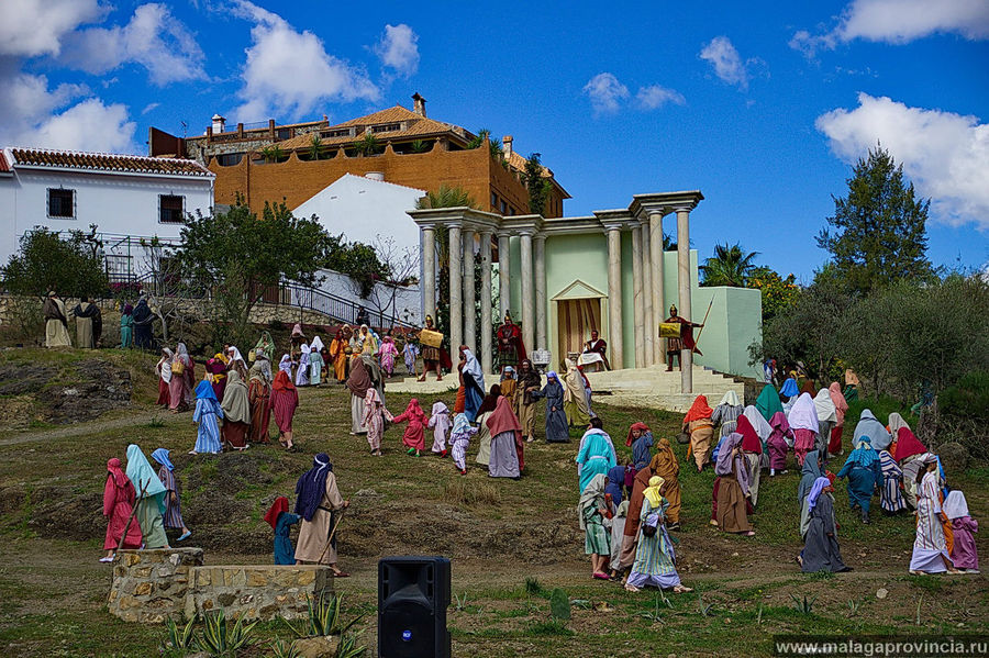 Страсти Христовы в прямом эфире в деревне Риогордо Малага, Испания