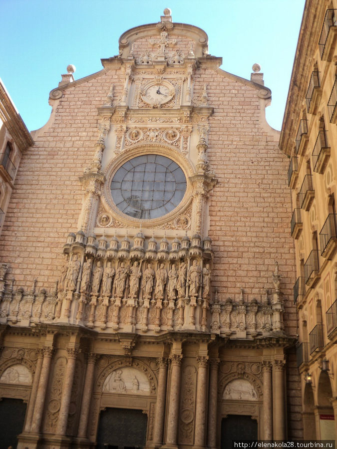 Завораживающий Монсеррат Монастырь Монтсеррат, Испания