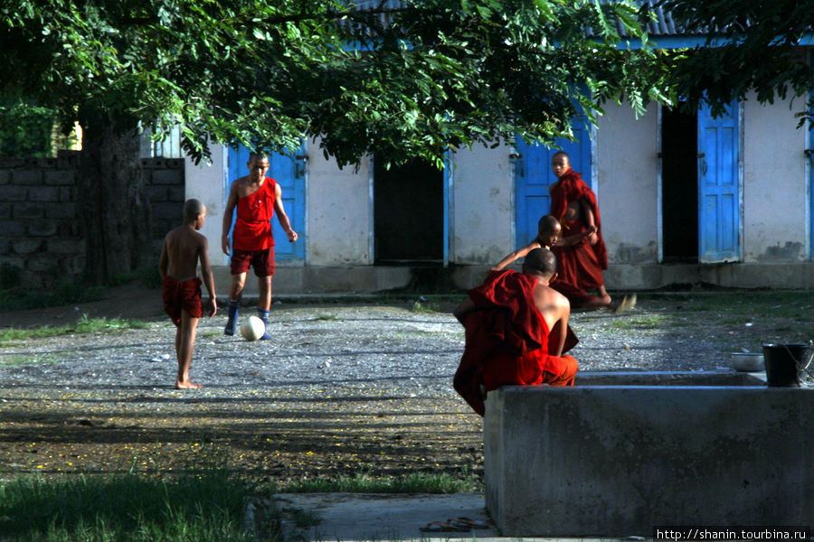 Монашеские школы Ньяунг-Шве, Мьянма