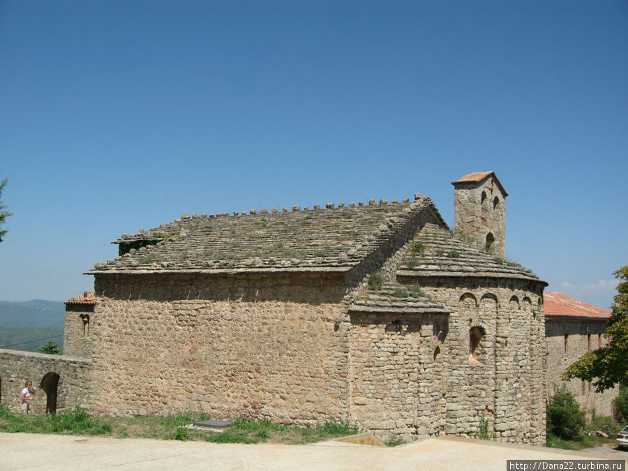 Древняя церковь святой Сецилии Монастырь Монтсеррат, Испания