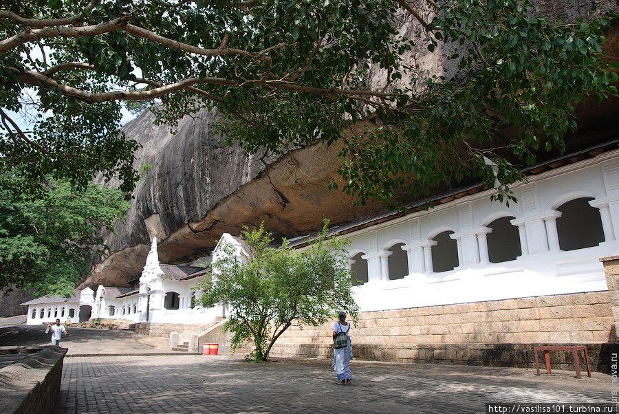 Золотой храм Дамбуллы — 22 века в камне Дамбулла, Шри-Ланка