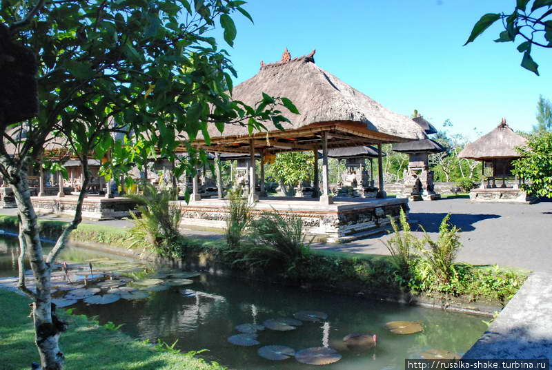 Великолепный Таман Аюн Менгви, Индонезия