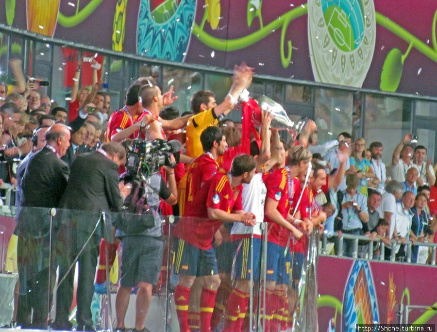 Браво, Испания! Спасибо, Италия! Награждение чемпионов ЕВРО Киев, Украина