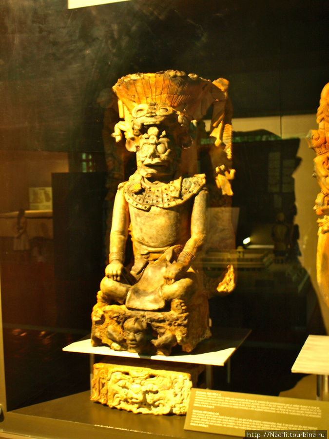 Музей Паленке — экспонаты из раскопок Паленке, Мексика
