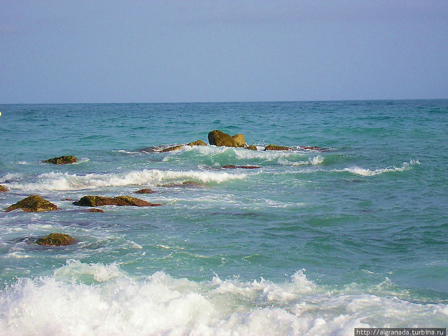 Волны (как жаль что на фотографии их шепот не слышен;-) Альмуньекар, Испания