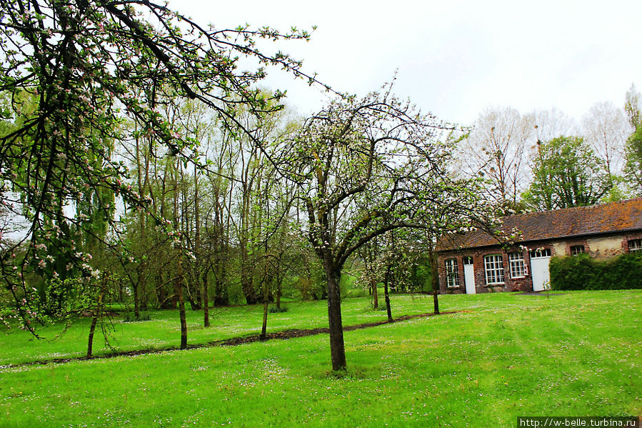 Яблоневый сад Лизьё, Франция