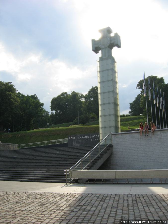 Монумент Крест свободы Таллин, Эстония