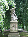 памятник Гаржине и Литавору