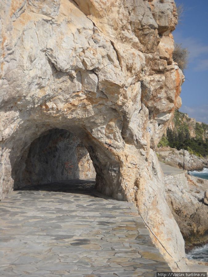 Пещера Нафплио, Греция