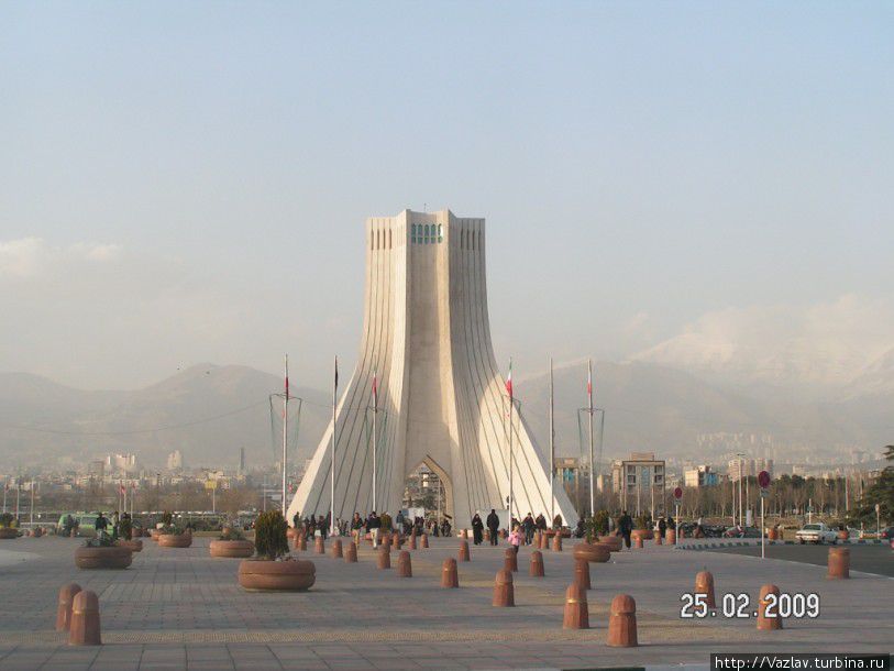 Панорама площади Тегеран, Иран