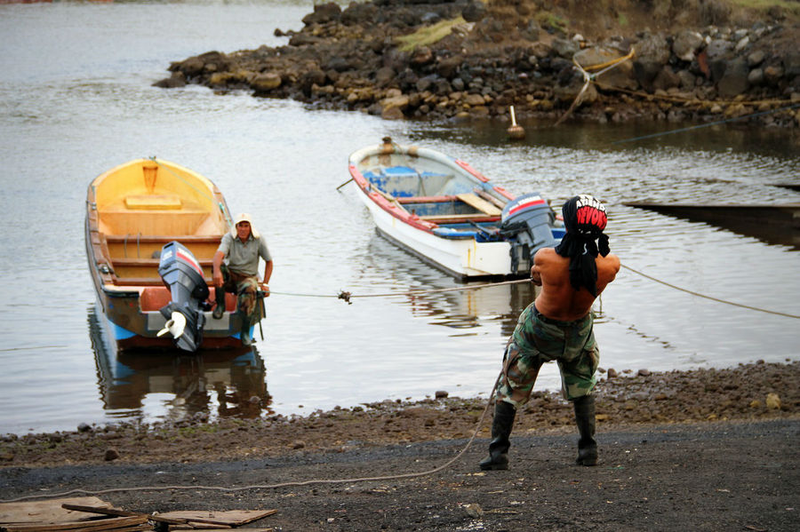 Рыбаки острова Пасхи Остров Пасхи, Чили