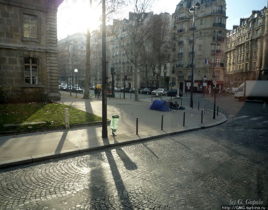 Улица и клошары Париж, Франция