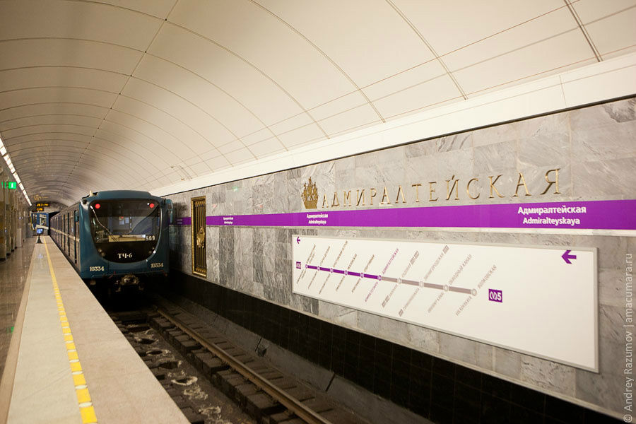 Новая станция метро у Дворцовой площади Санкт-Петербург, Россия