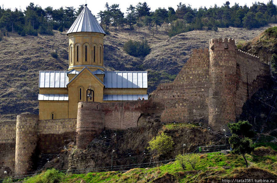 Крепость над городом Тбилиси, Грузия