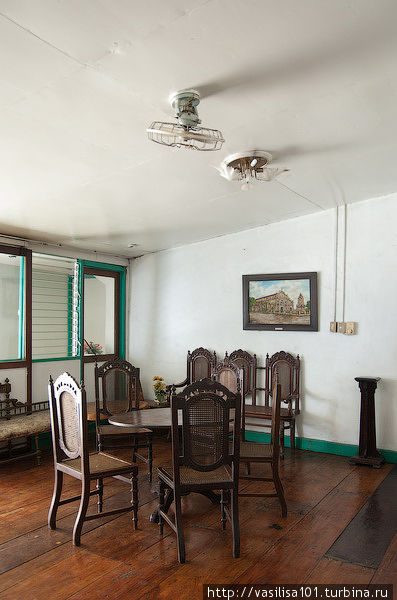 Отель в старинном колониальном особняке, общая зала Виган, Филиппины