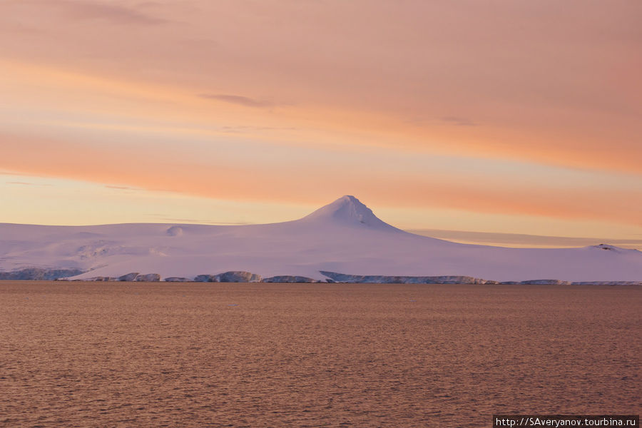 Закаты в Антарктиде Остров Кинг-Джордж, Антарктида