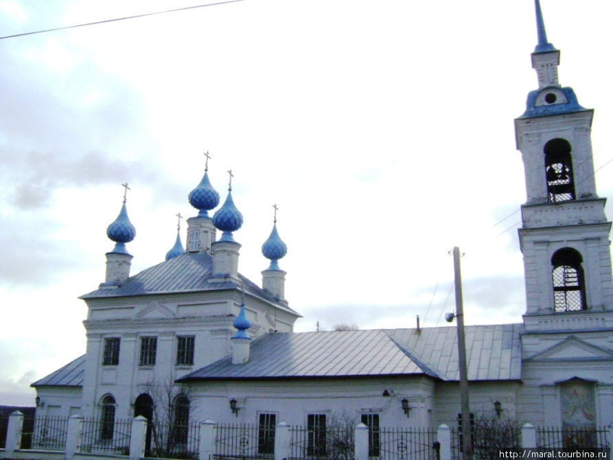 Церковь Успения Пресвятой Богородицы в селе Домнино