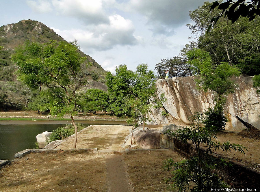 Калудия Покуна – в поисках Нирваны Михинтале, Шри-Ланка
