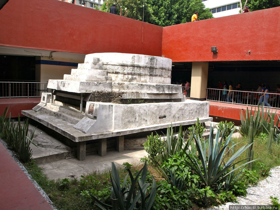 Пирамида Эйекатл Мехико, Мексика
