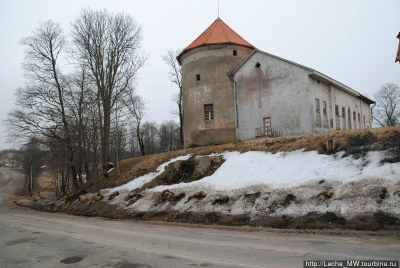 Замок в Алсунге Вентспилс, Латвия