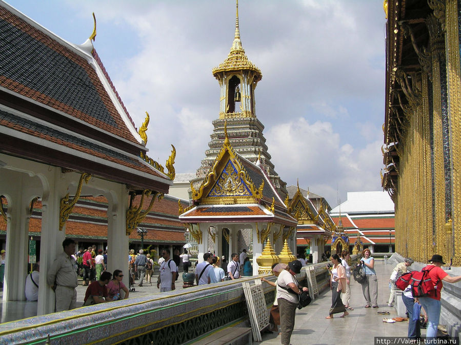 «Наш» Таиланд (4). Привилегии изумрудного Будды Бангкок, Таиланд