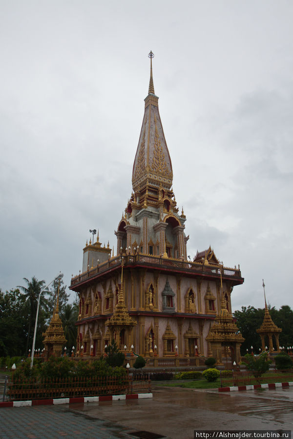 Храмовый комплекс. Остров Пхукет, Таиланд