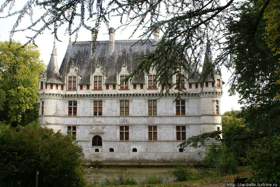 Замок Азэ-ле-Ридо Азе-ле-Ридо, Франция
