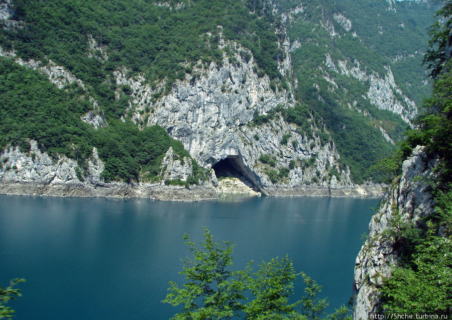 Черногорские картинки. Каньон искусственного Пивского озера