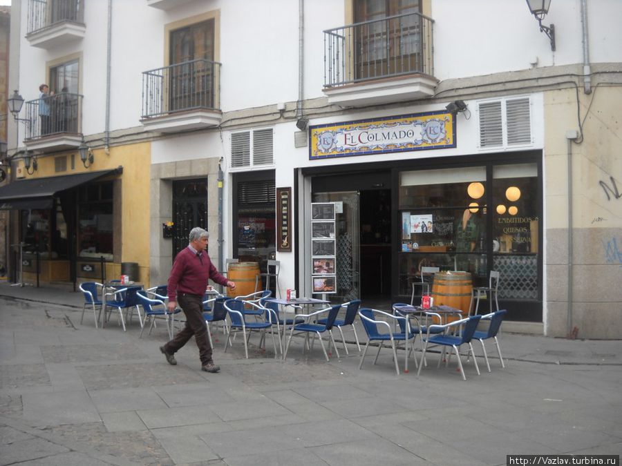 Кафешка Самора, Испания