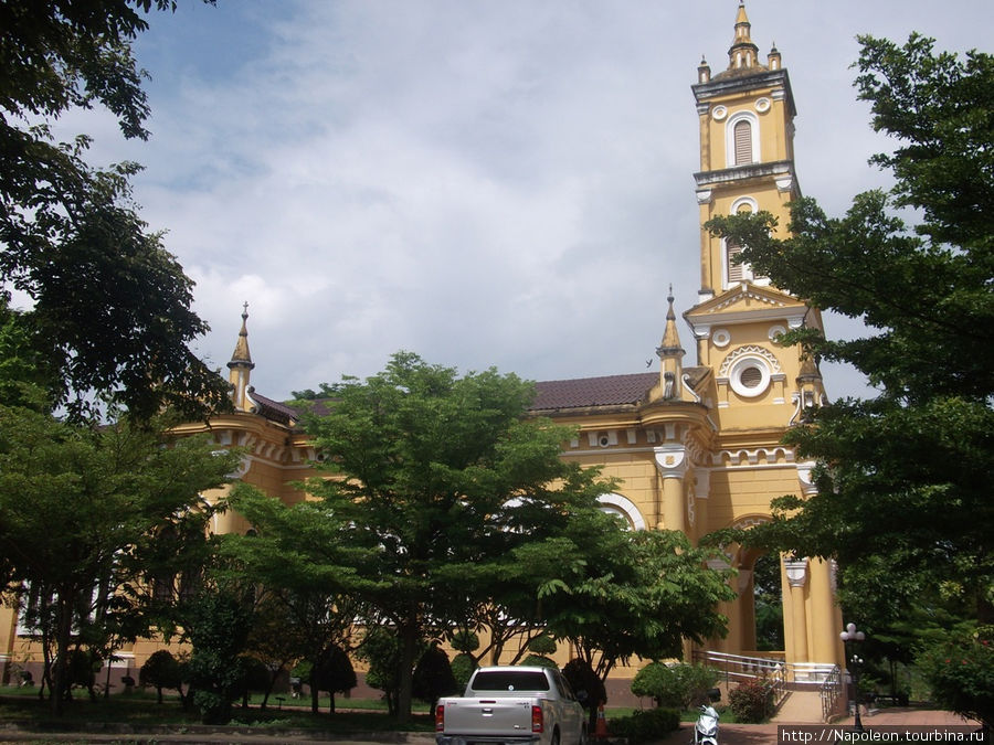 Церковь Св. Иосифа Аюттхая, Таиланд