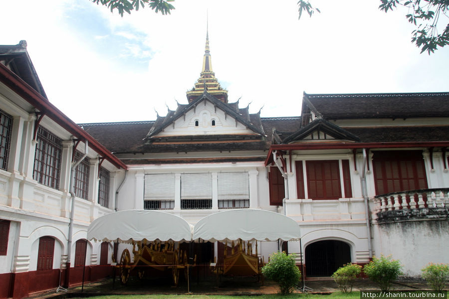 Королевский дворец в Луангпхабанге Луанг-Прабанг, Лаос