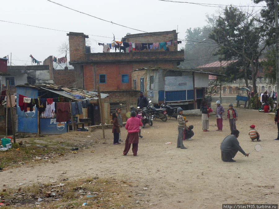 Деопатан. Уличная сценка. Катманду, Непал