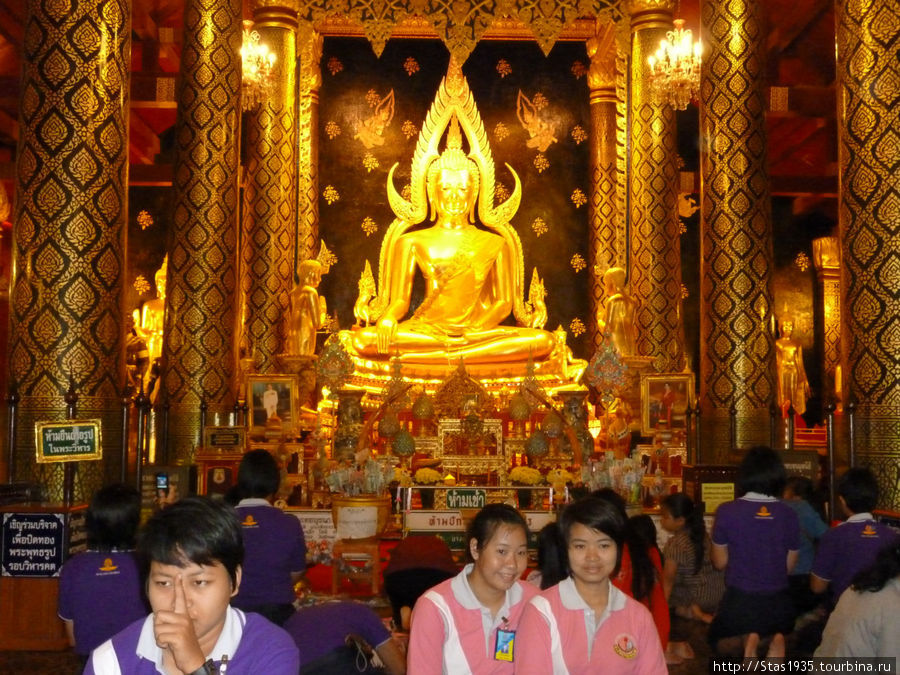 Пиьсанулок. Храм Пхра Си Раттана Махатхат с Буддой Пхра Будда Чинарат. Паттайя, Таиланд