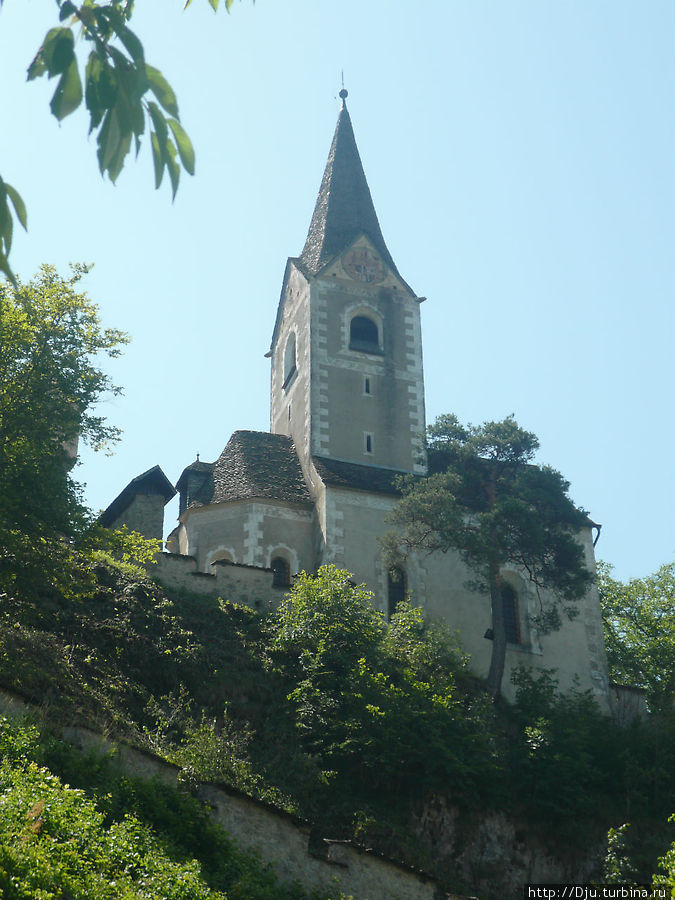 Замок Хохостервиц-владение потомков барона Кевенхюллера Хохостервиц, Австрия