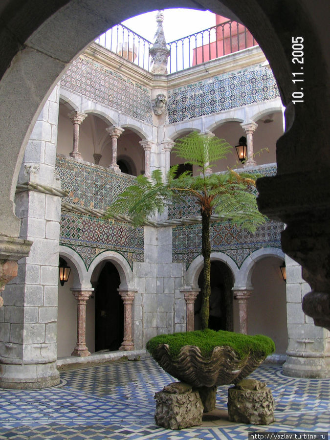 Внутренний дворик Синтра, Португалия