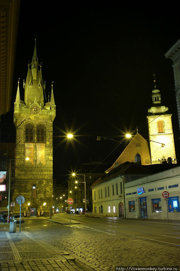 Йиндрижская звонница и костёл Святых Йиндржиха и Кунхута Прага, Чехия