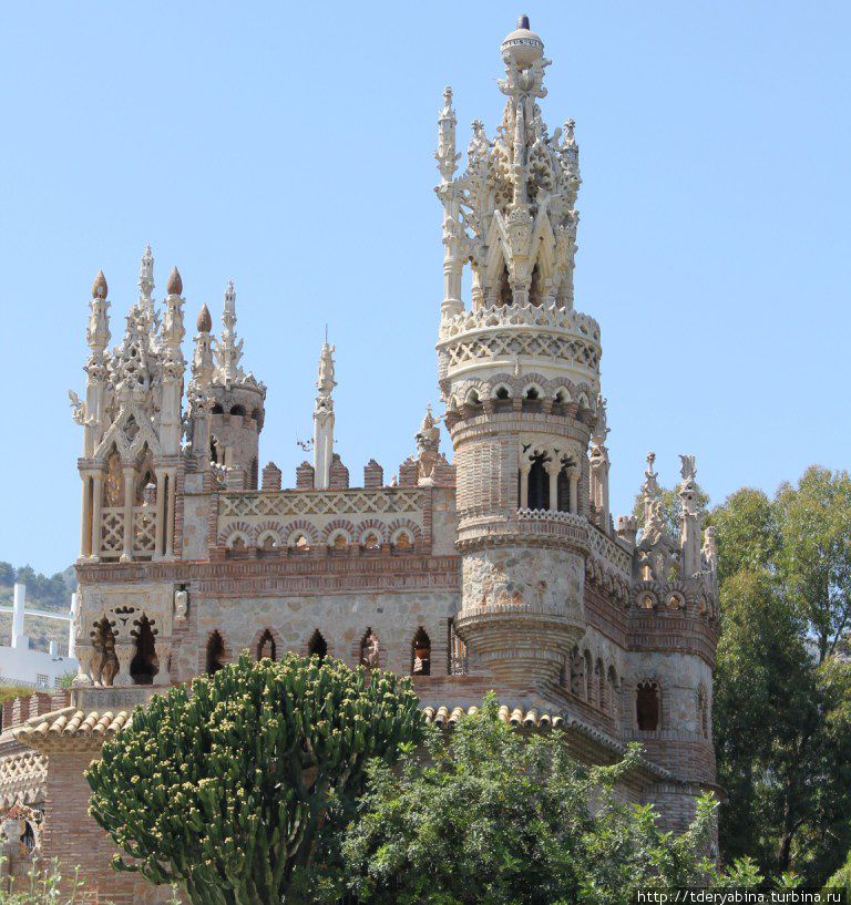 Замок, посвященный победам и путешествиям Христофора Колумба Андалусия, Испания
