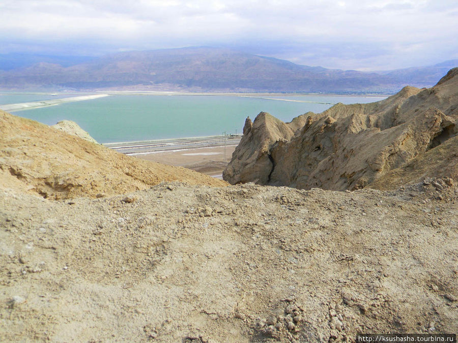 Вот ещё один соляной столб Мертвое море, Израиль