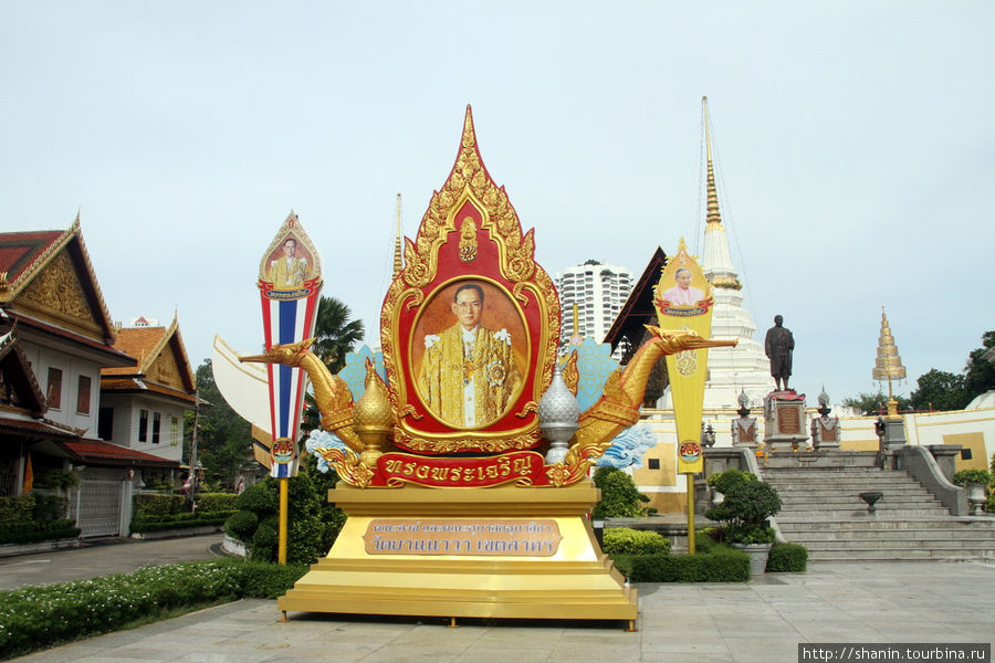Ват Яннава и Гигантская лодка Бангкок, Таиланд
